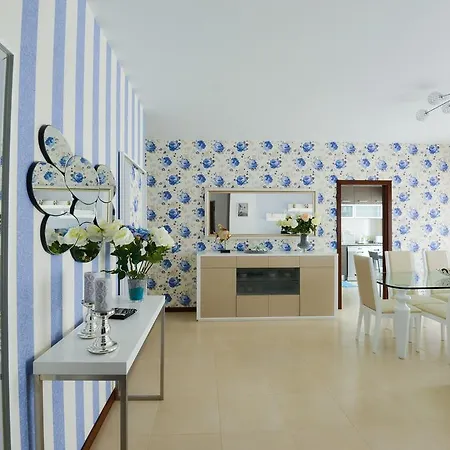 Holidays Apartment